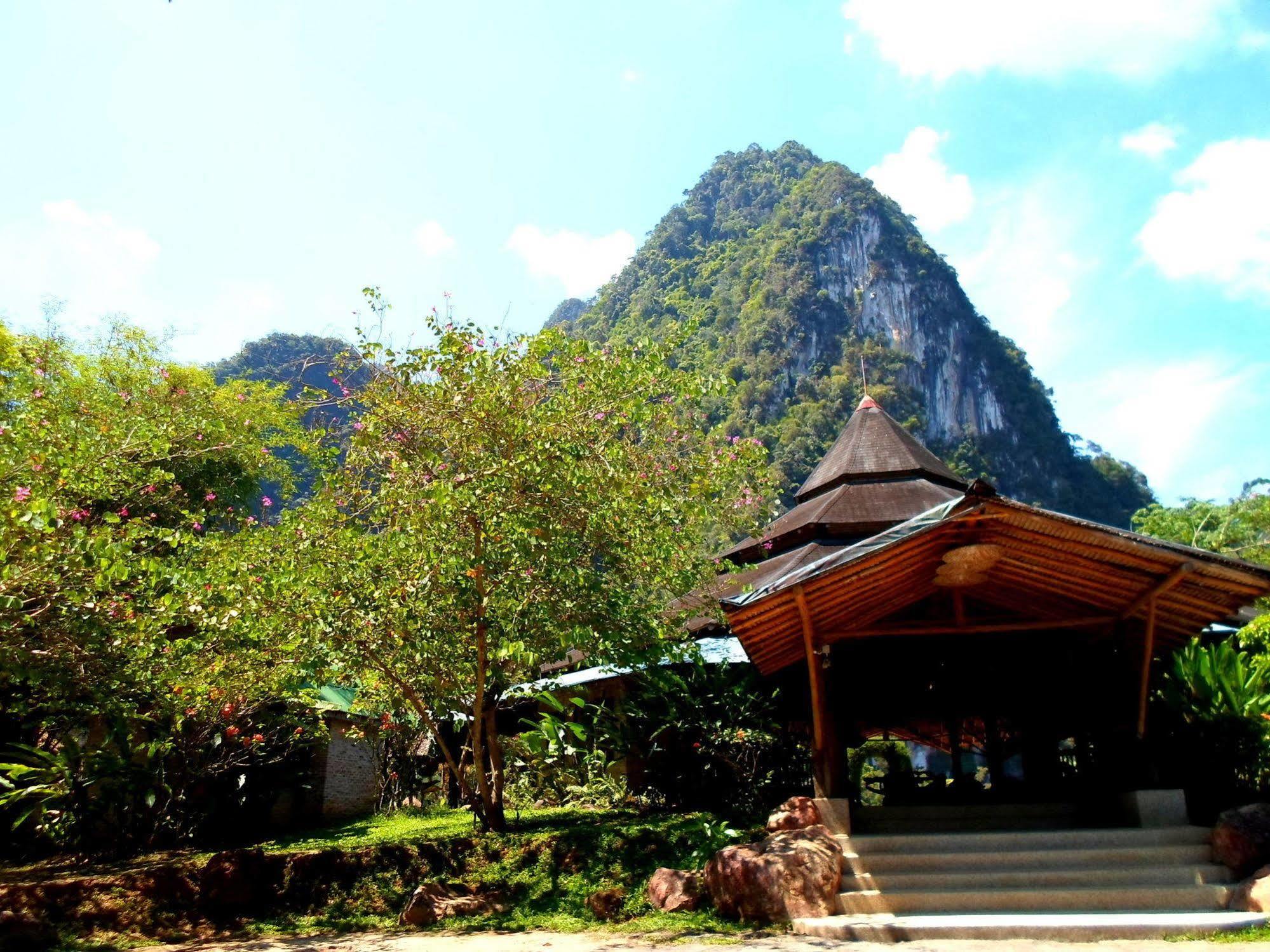 The Cliff & River Jungle Resort Phanom Kültér fotó