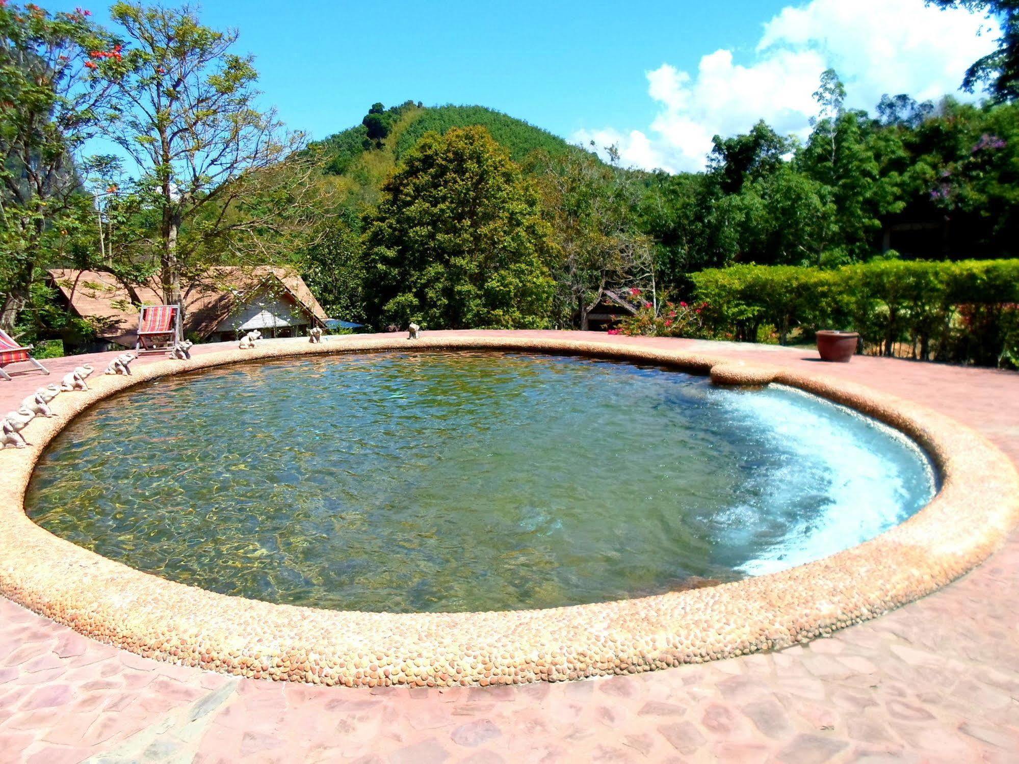 The Cliff & River Jungle Resort Phanom Kültér fotó